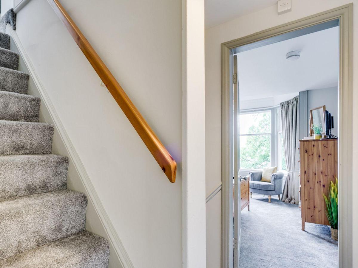 Gorgeous Cottage In Bowness エクステリア 写真